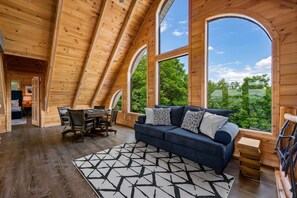 Fernseher, Kamin, Videospiele, Stereoanlage