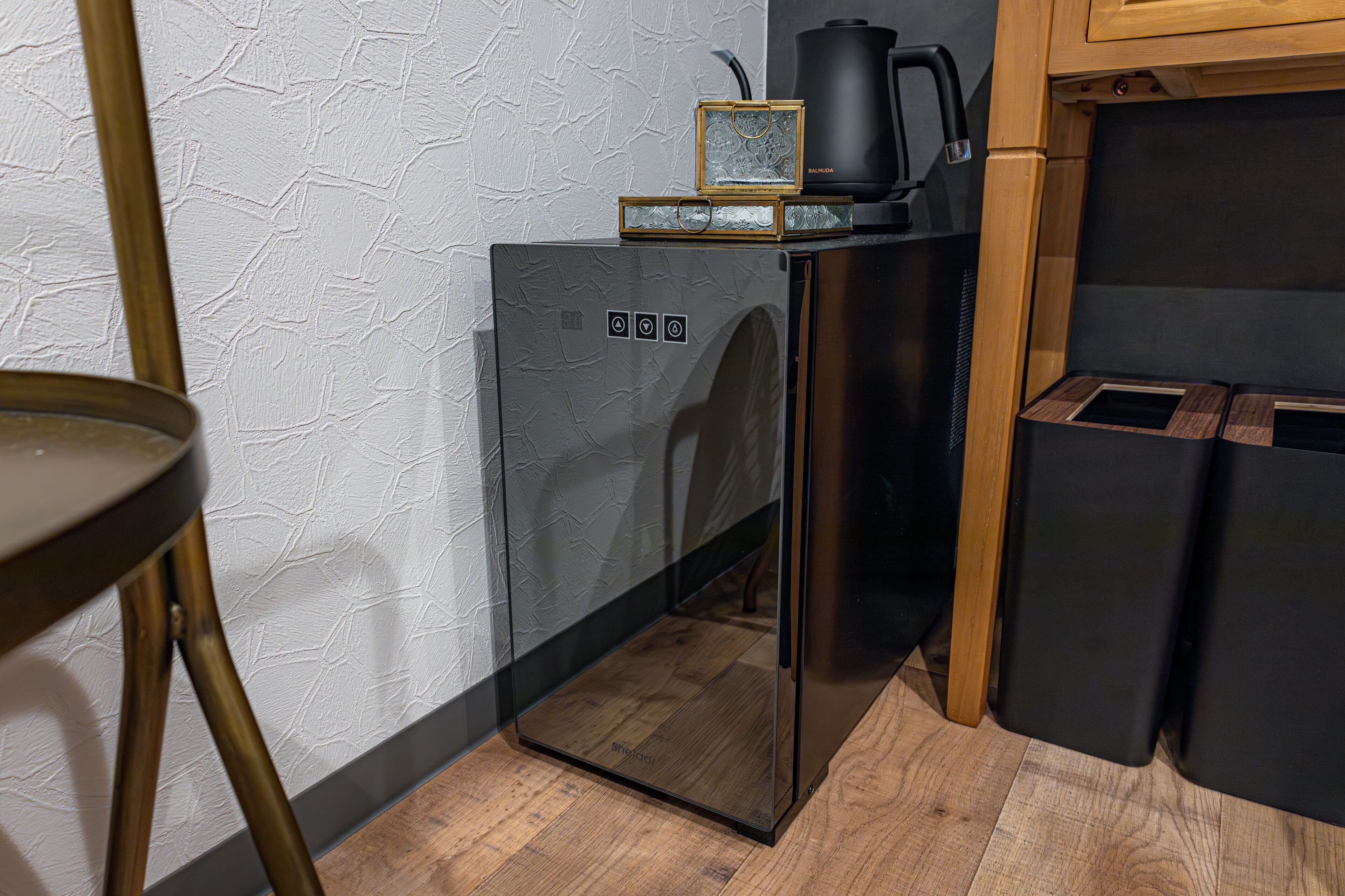 Triple Room, 3 Single Beds, Non Smoking (702) | In-room safe, individually decorated, individually furnished, desk