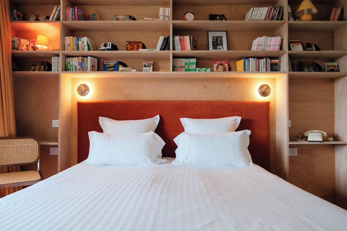 Ropa de cama de alta calidad y camas con pillow-top