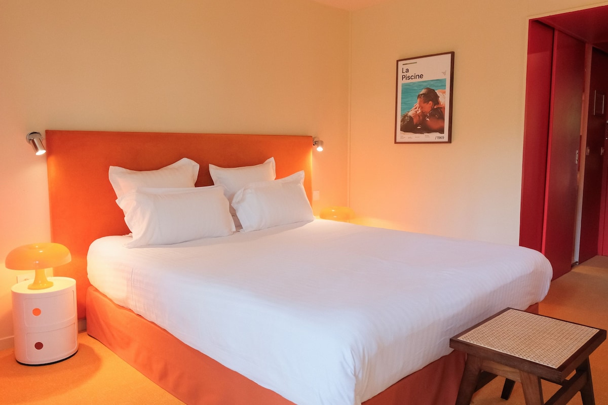 Habitación doble clásica, balcón | Ropa de cama de alta calidad y camas con pillow-top