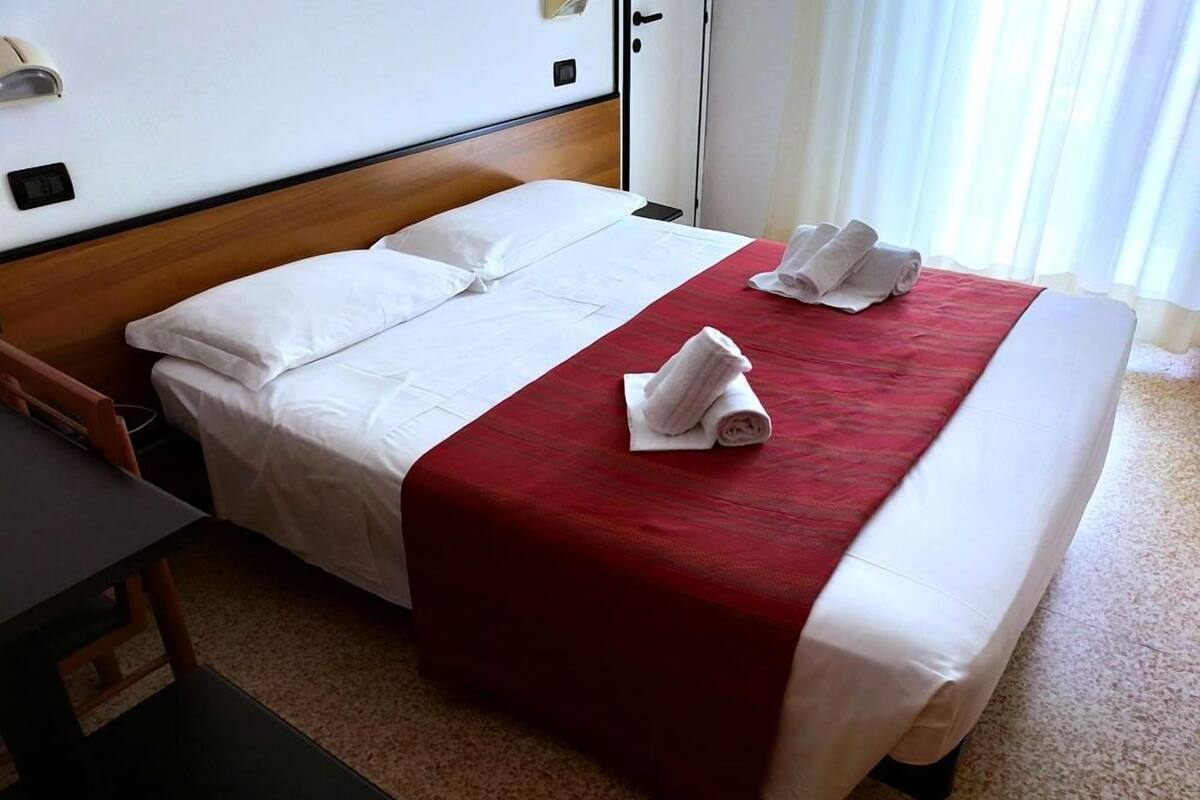 Desk, free WiFi, bed sheets