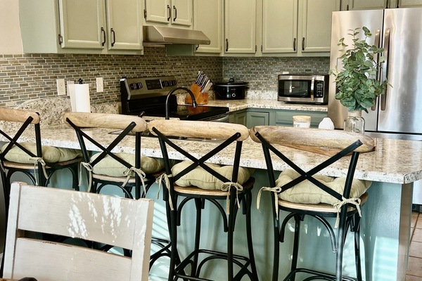 Cookware/dishes/utensils