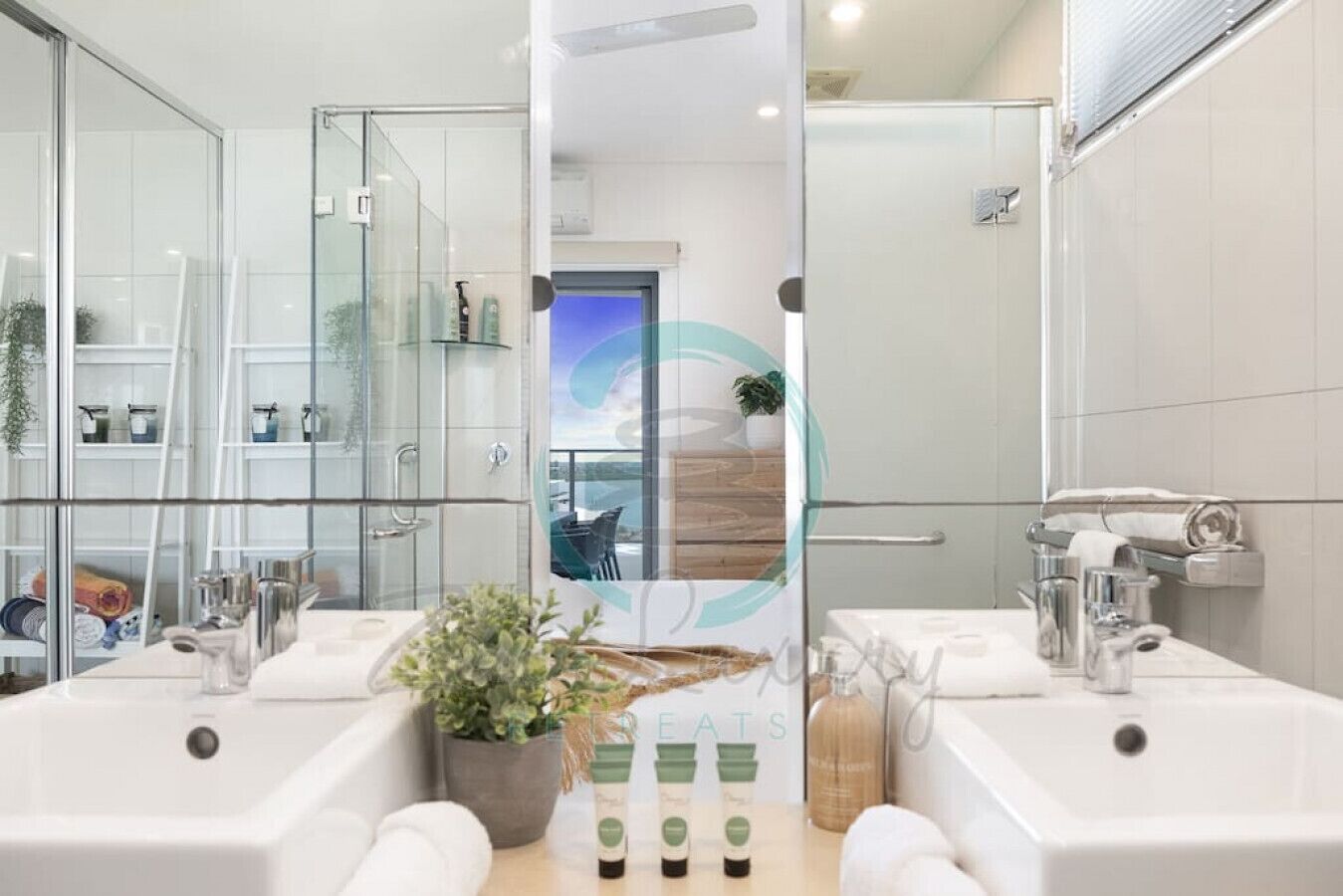 Kondominium Premier | Kamar mandi | Shower, pengering rambut, handuk, dan sabun