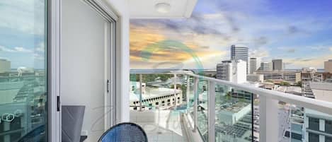 尊贵公寓式客房 | 阳台景观