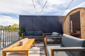 Terrace/patio - Brand New 3BR Retreat | Sauna | Private Rooftop (Seattle)