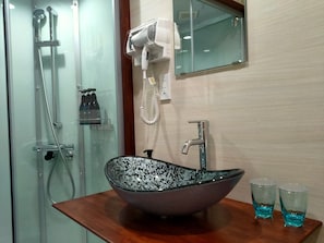 Hair dryer, towels