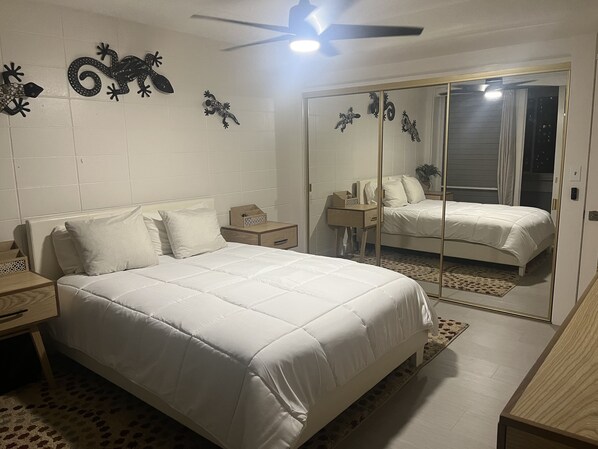 2 bedrooms, iron/ironing board, WiFi, bed sheets