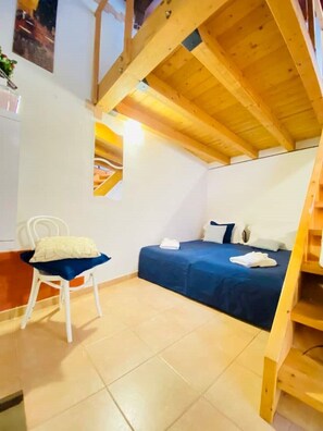 1 bedroom, iron/ironing board, travel crib, bed sheets - Judeca House (Siracusa)