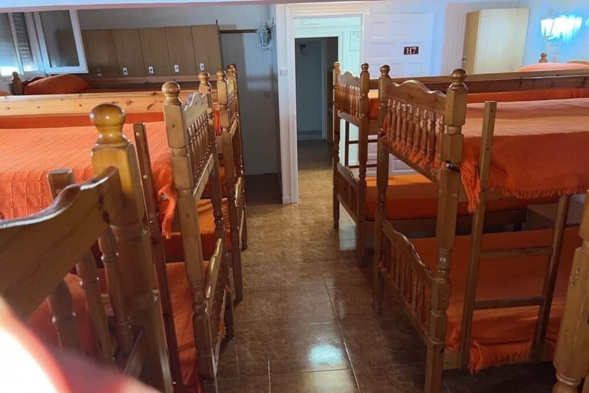 Kamer, gedeelde badkamer (14 pax) | 2 slaapkamers, gratis wifi