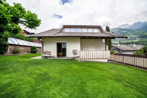 Exterior - Apartment 'Mignon B' with Mountain View, Shared Garden and Wi-Fi (Riffian)