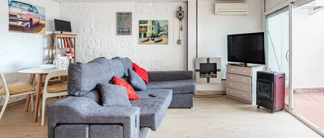 Fernseher, Tischtennisplatte