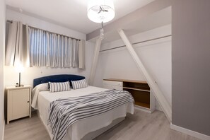 1 غرفة نوم ومكواة/لوح كي وواي فاي مجانًا وملاءات أسرّة