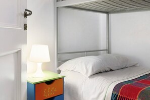 2 slaapkamers, een strijkplank/strijkijzer, wifi, beddengoed