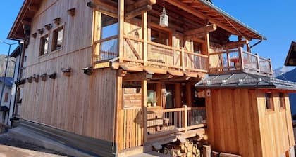 Studio Apartment 'Appartamento Carfon' with Mountain View, Wi-Fi and Air Conditioning