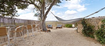 Casa Arinto – Spacious, Peaceful Retreat Among Vineyards with Lounge & Shared Pool