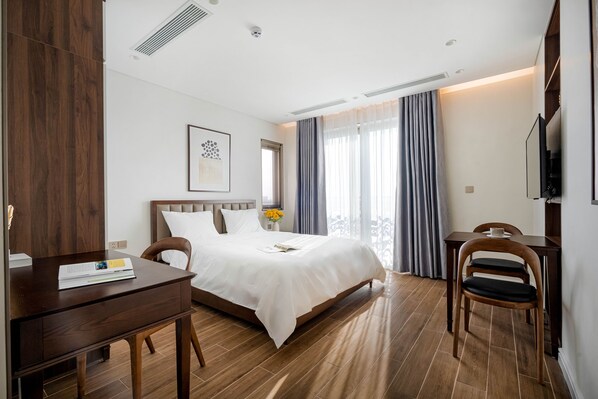 Deluxe-studio | Ilmaiset minibaarituotteet, työpöytä