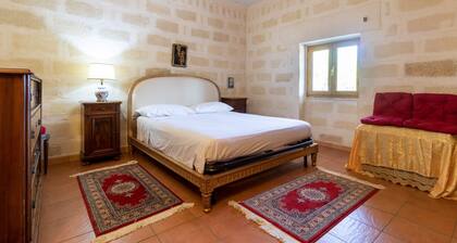 Ferienwohnung 'Villa Maria' mit Privatterrasse, WLAN und Klimaanlage