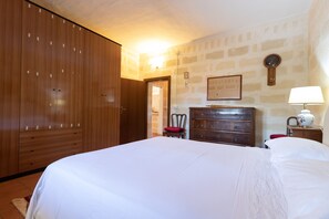 2 quartos, Wi-Fi de cortesia, roupa de cama