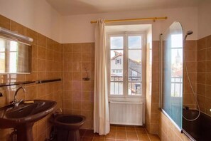 Tina y secadora de cabello 