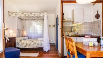 1 Schlafzimmer, BĂŒgeleisen/BĂŒgelbrett, kostenloses WLAN, BettwĂ€sche