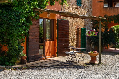 Vacation Home "Birbina - Poggio Alle Birbe" with Private Garden & Wi-Fi
