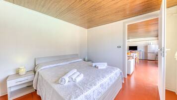 2 chambres, fer et planche Ă repasser, Wi-Fi gratuit, draps fournis