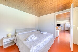 2 Schlafzimmer, Bügeleisen/Bügelbrett, kostenloses WLAN, Bettwäsche