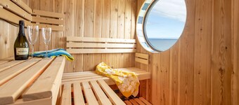 Grenville - A Coastal Cottage with Hot Tub & Stunning Views