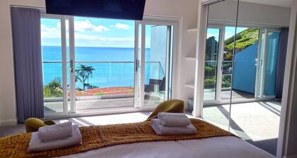 Turnstone -  Beach-side House with Terrace Hot Tub & Stunning Views
