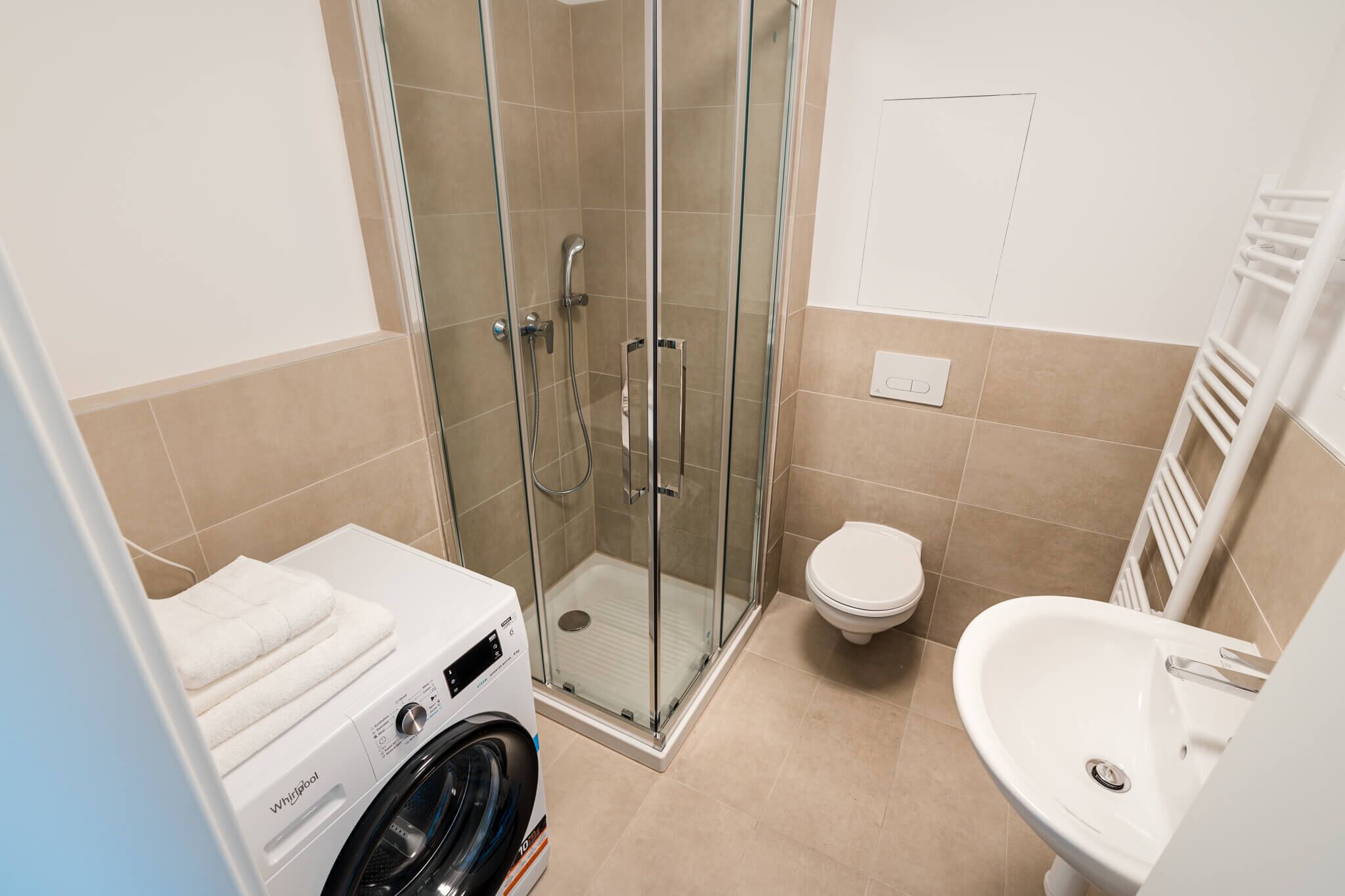 Urban & Green Apartments by Ambiente