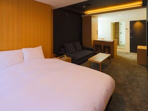 1 bedroom, desk, iron/ironing board, free WiFi - Relaxing observation bus Deluxe King Without meals / Kyoto Kyōto (Kyoto)