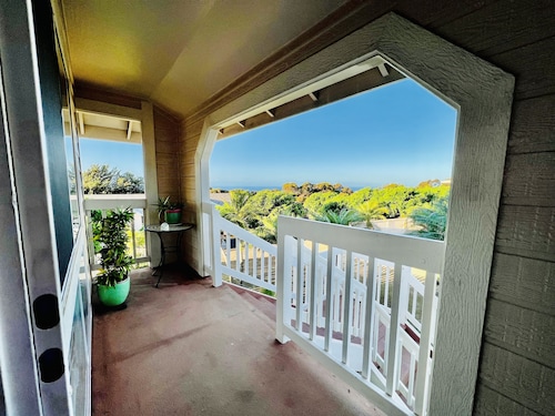 Cool trade wind breeze 2Bd, 2B, 2 Parking, covered lanai, min 30 days, MIDTERM