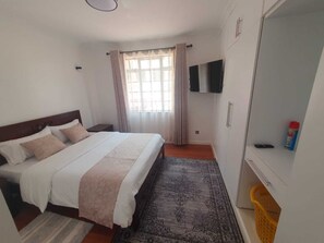 2 sovrum, strykjärn/strykbräda, wi-fi och sängkläder