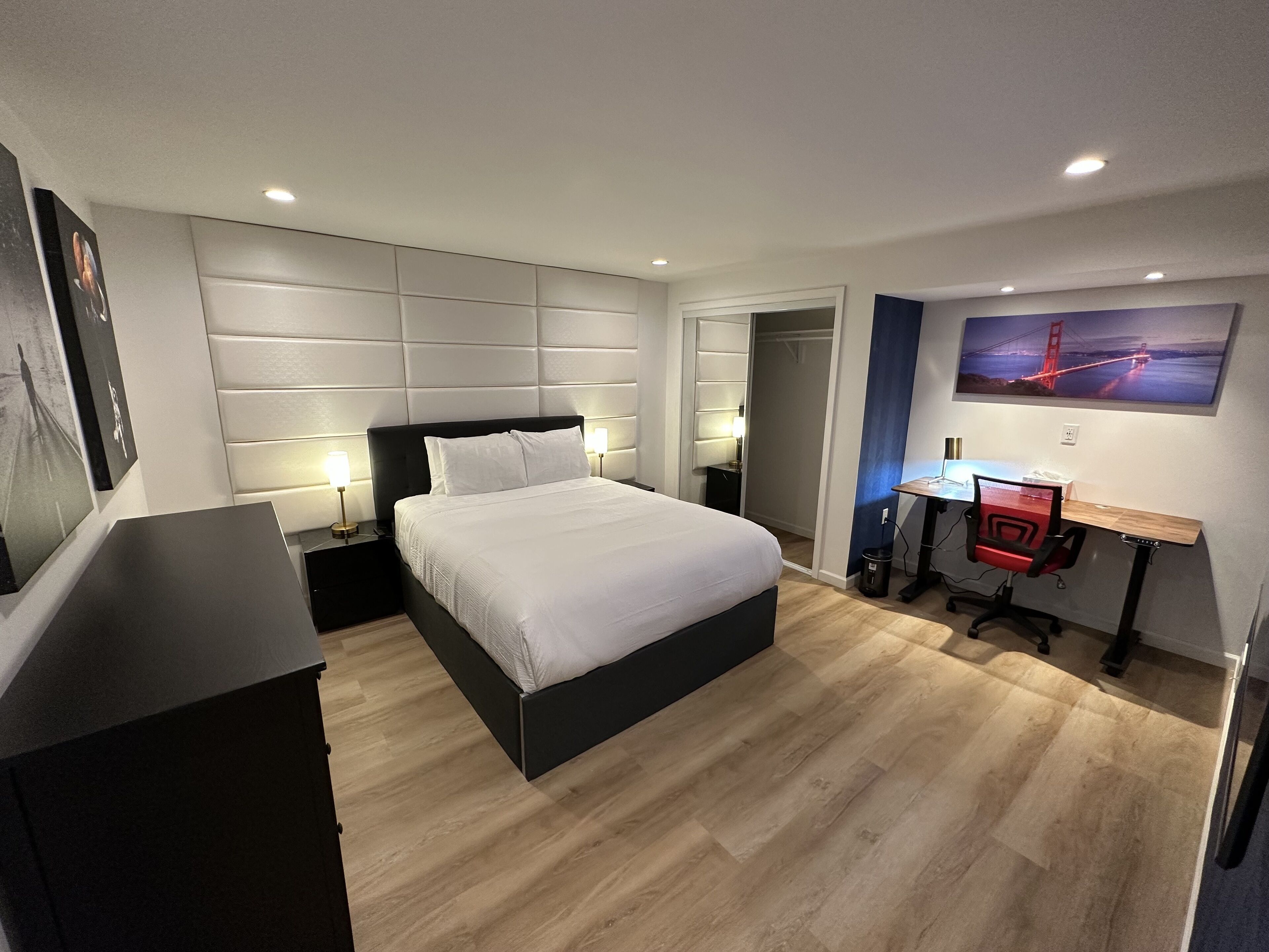 Centrally located 1br in SF's SOMA district walk to Civic Center