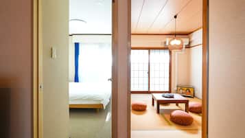 3 bedrooms, desk, free WiFi, bed sheets