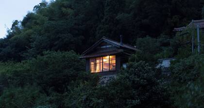 Twin bed studio type / Matsue Shimane