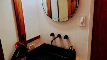 Assecador de cabells i tovalloles