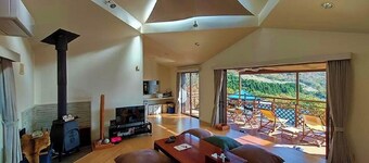 Enjoy the view of Yufuin from the balcony / Yufu Ōita