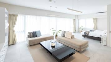 1 habitación, escritorio, wifi gratis y ropa de cama