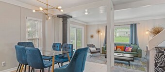 Serenity Estate - Fire Pit + Hot Tub + Sleeps 8