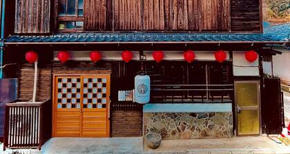 A 1minute walk to the port next to the entrance / Karatsu Saga