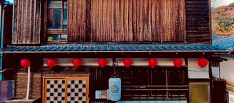 A 1minute walk to the port next to the entrance  / Karatsu Saga