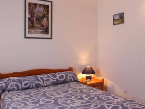 2 bedrooms