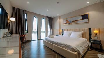 Deluxe Double or Twin Room | Premium bedding, memory foam beds, minibar, in-room safe