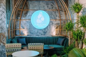 Executive lounge - La Beaute Hotel Quy Nhon (Quy Nhon)