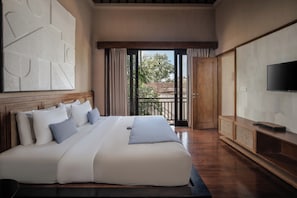 Minibar, in-room safe, desk, blackout drapes - Canggu Circle Villa by Ini Vie Hospitality (Canggu)