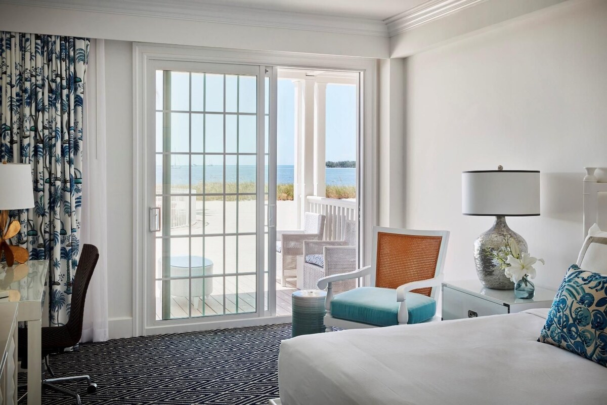 Oceanfront Veranda Double Queen