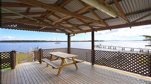 Iluka Villa 4 - Pool, BBQ, private jetty and your own boat ramp.