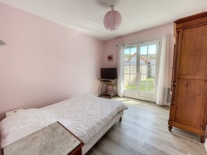 4 bedrooms