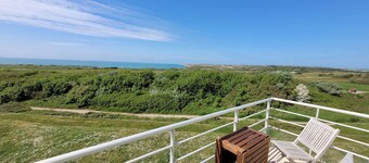 2-Bedroom Duplex with Parking and Pets Allowed